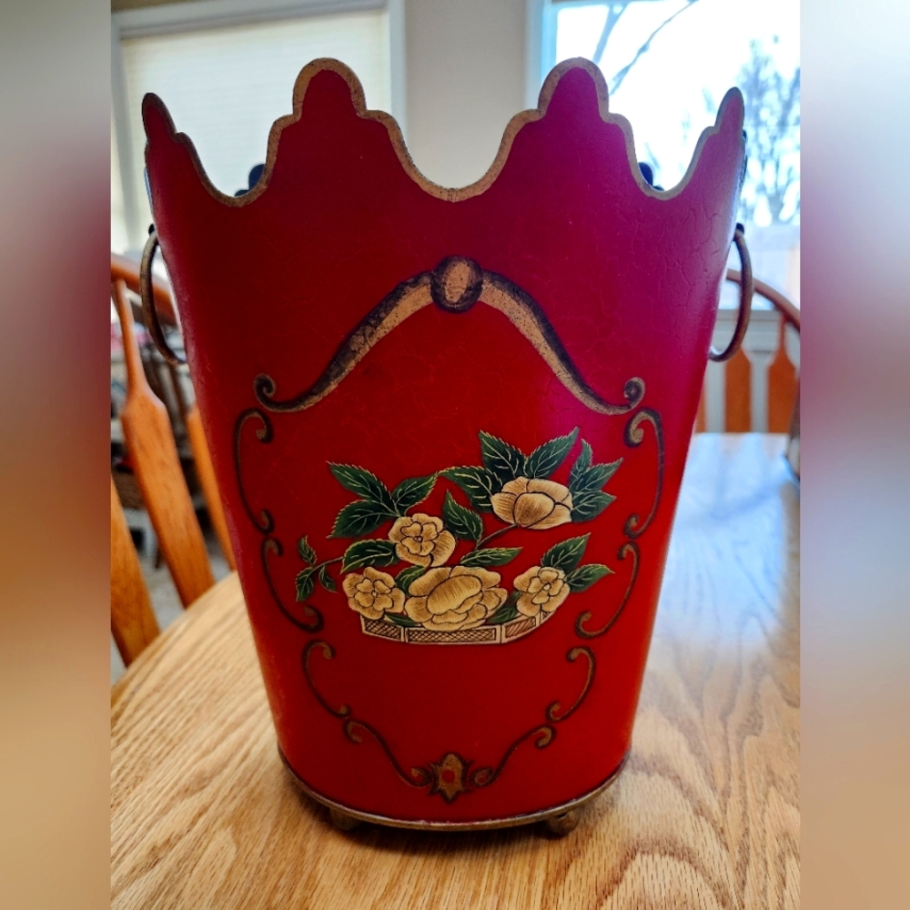 Vintage French Country Jardinere Tin Basket, late 1800's - early 1900's.